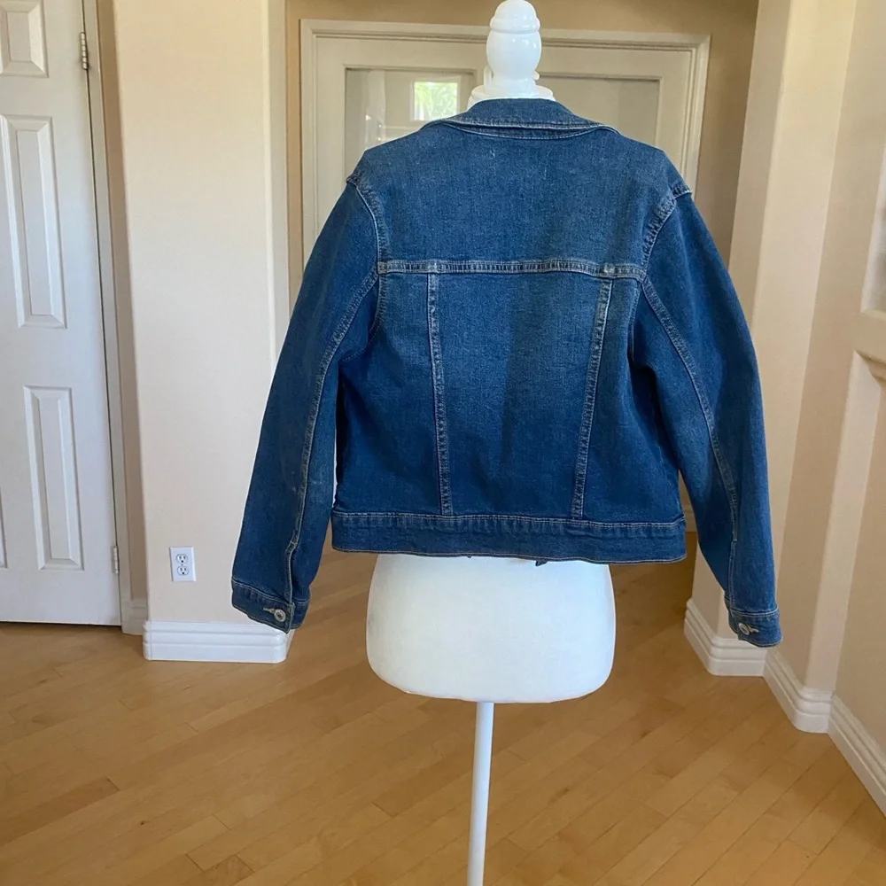Old Navy Kids Classic Blue Jean Jacket Timeless Design